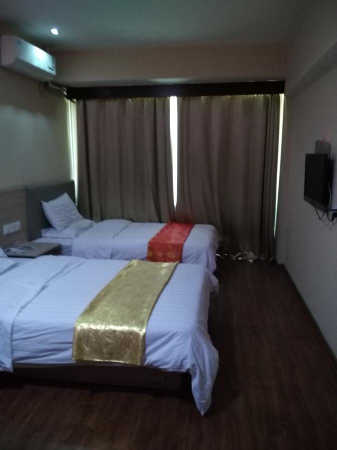 بيشكيك Friendship Hotel المظهر الخارجي الصورة